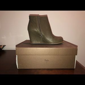 Linea Paolo Winslet Wedge Bootie Olive Color